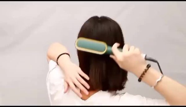 Multifunctional Ceramic Hair Straightener Brush – Fast-Heating Anti-Scald Hot Comb for Effortless Hair Styling & Care